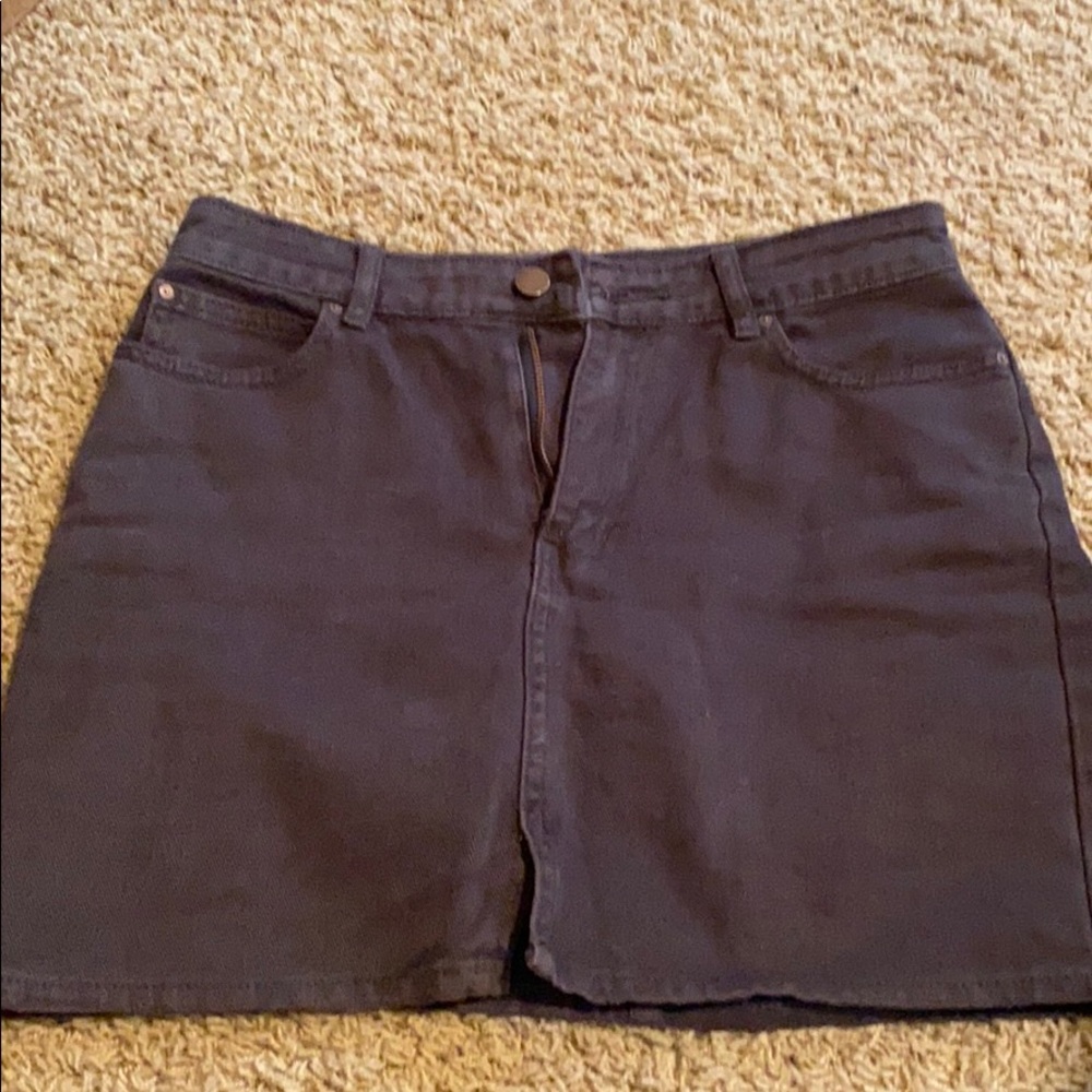 Billabong size 27 black jean skirt gently used